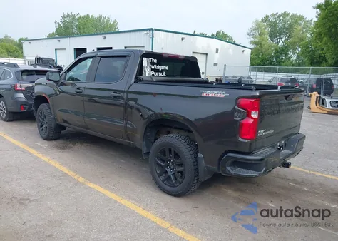 2021 Chevrolet Silverado 1500 4Wd Short Bed Custom Trail Boss z USA, uszkodzony, nr VIN 1GCPYCEF4MZ246461